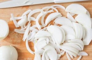 Cebolla en juliana
